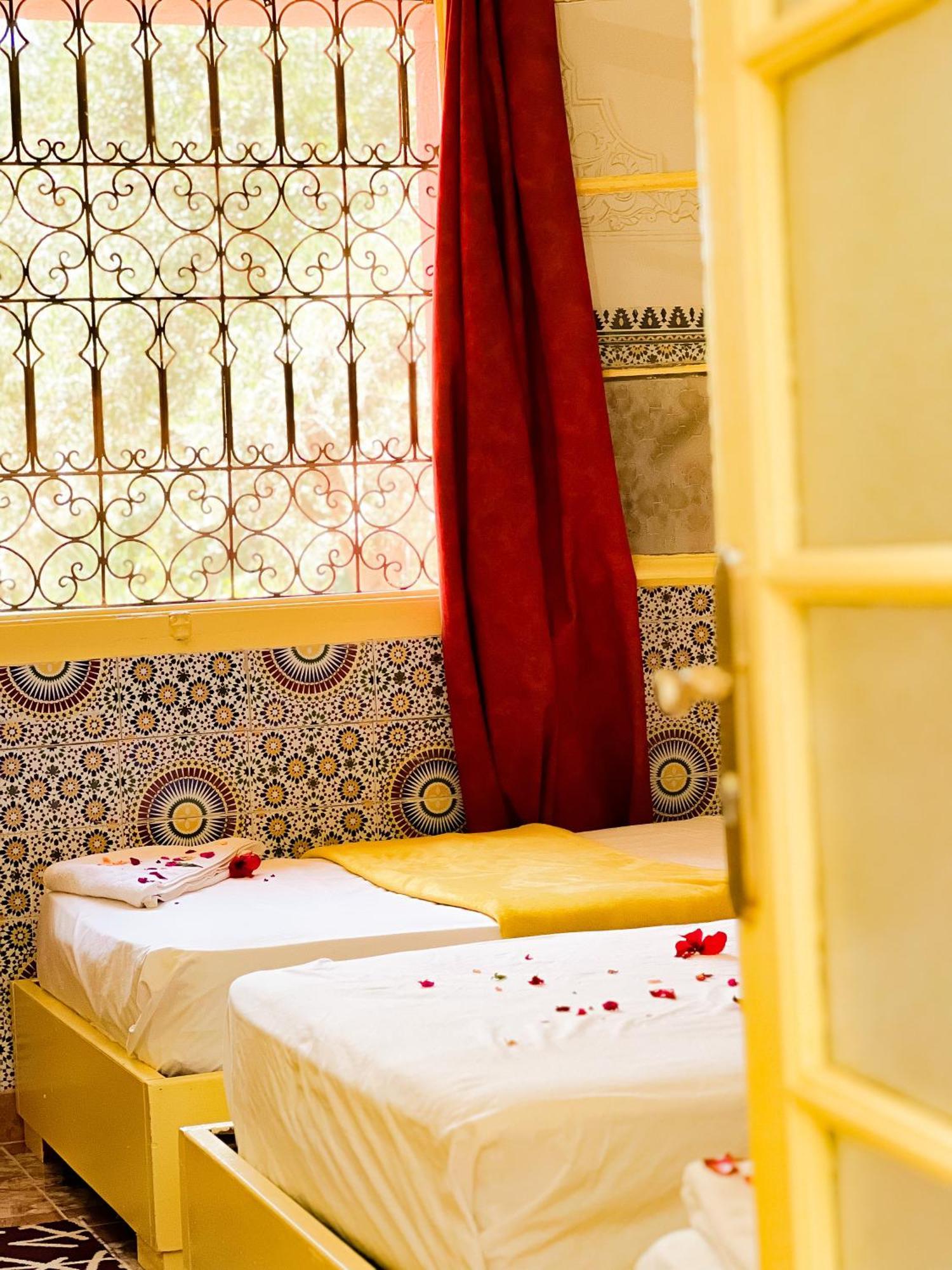Guest House Qodwa Sidi Abdallah Ghiat Buitenkant foto